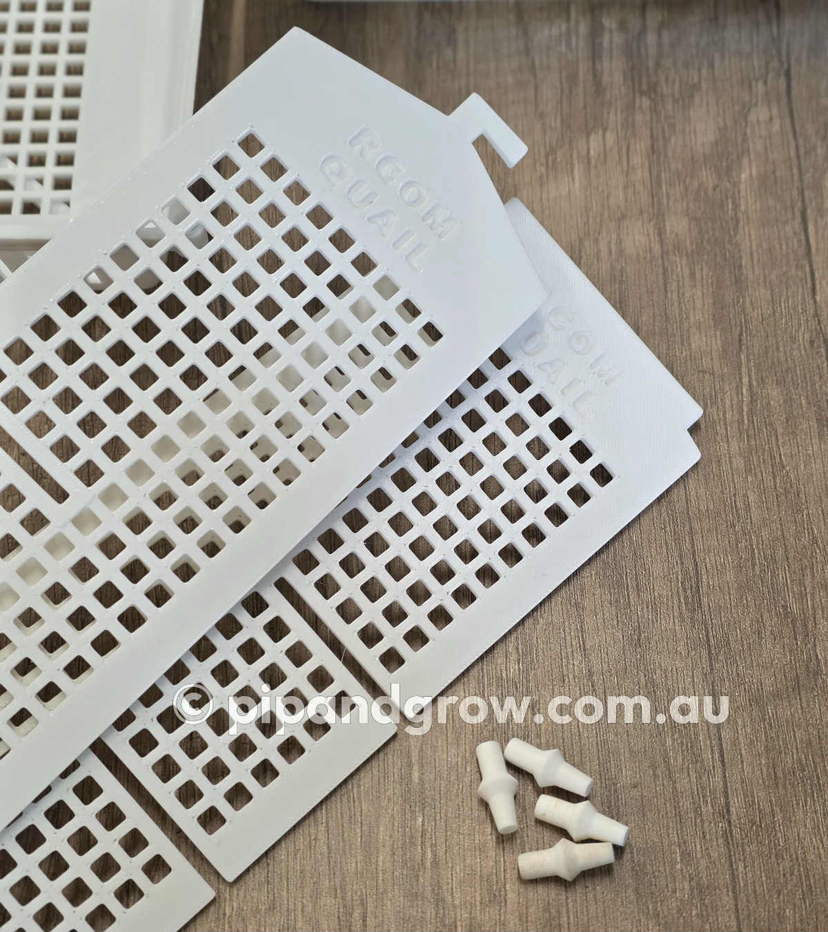 Quail Hatching Divider & Pins for Rcom Maru Deluxe